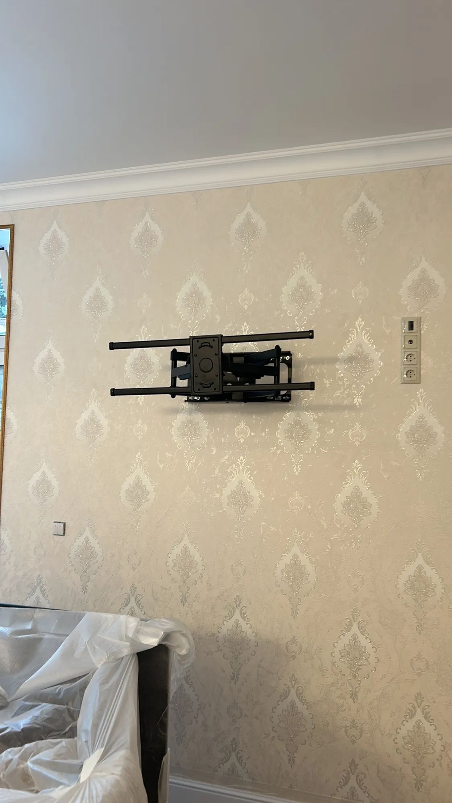 Монтаж ТВ 75 дюймов